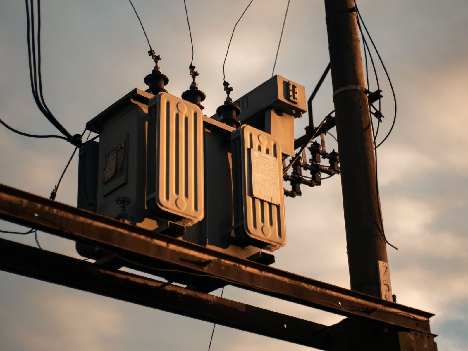 Electricity danger box